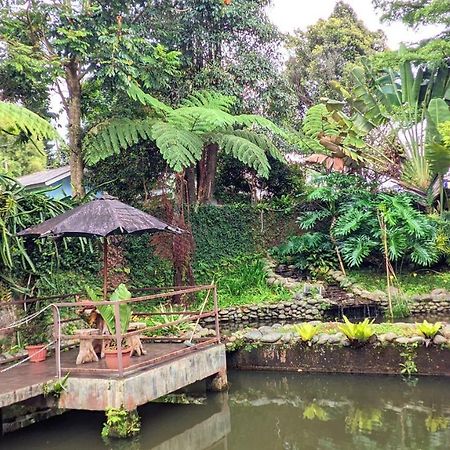 Garden Villas Cipanas Sindanglaya Exterior photo